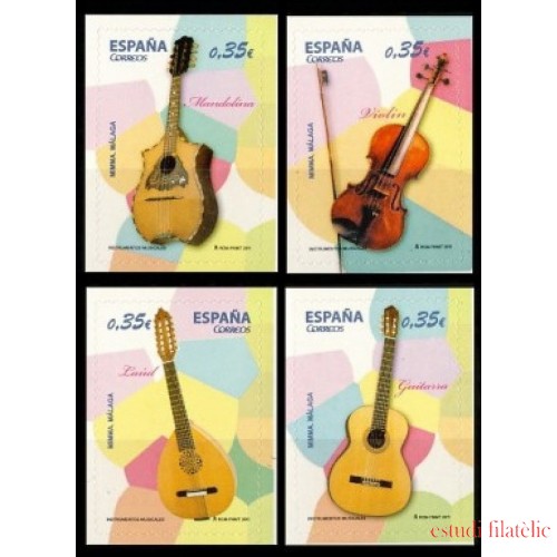 España Spain 4628/31 2011 Instrumentos musicales Guitarra Violín MNH 