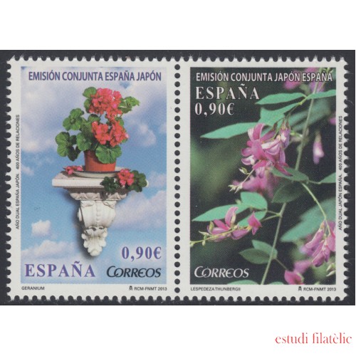 España Spain 4835/36 2013 Emisión Conjunta España-Japón Flora Flower MNH